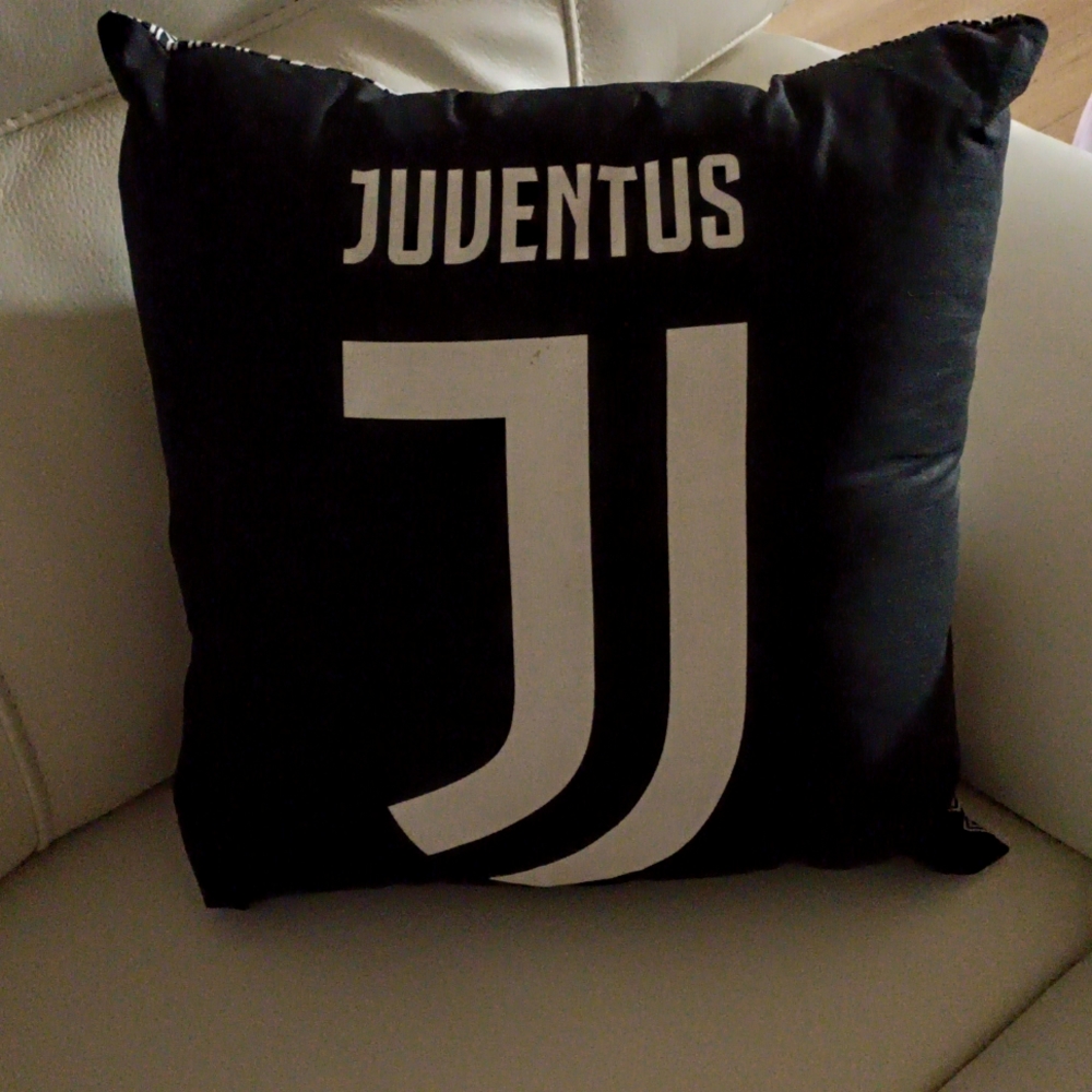 JUVENTUS PILLOW